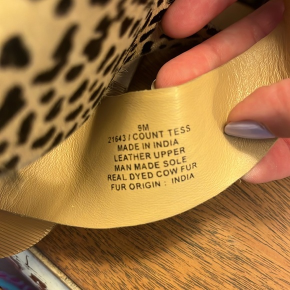 DIBA TRUE Count Tess sandals :: 9M :: like new - Picture 8 of 8